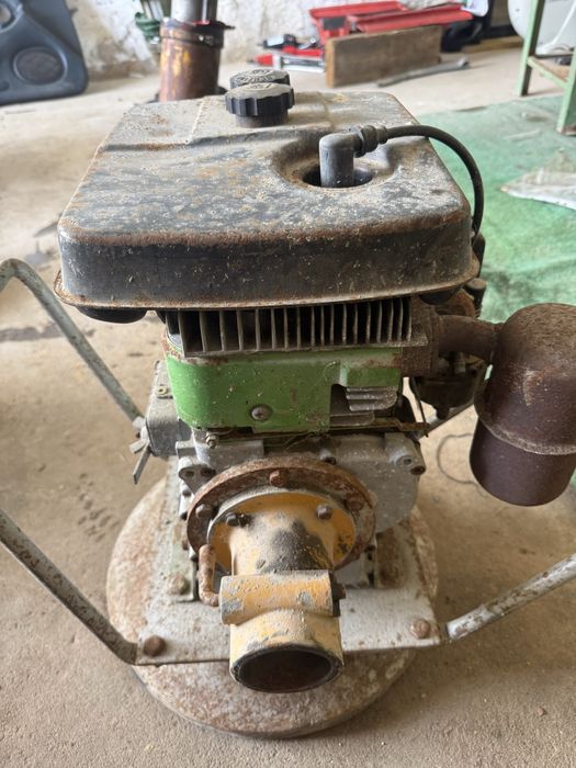 Motor a 4 tempos a gasolina