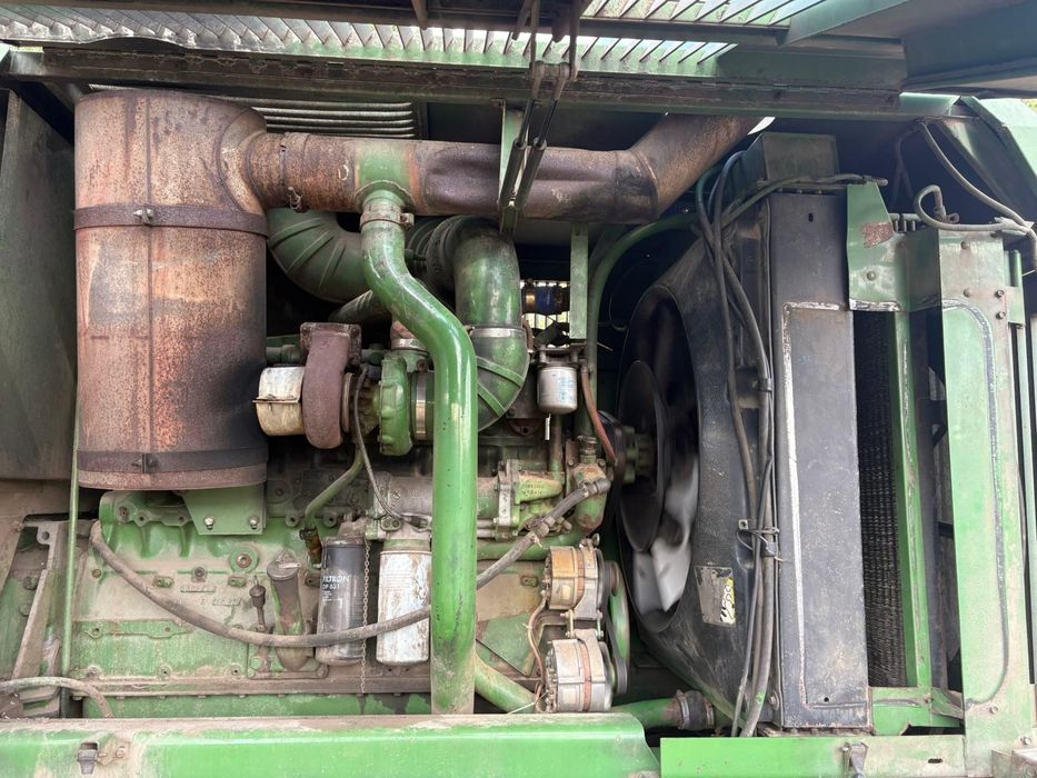 Sieczkarnia John Deere 6810