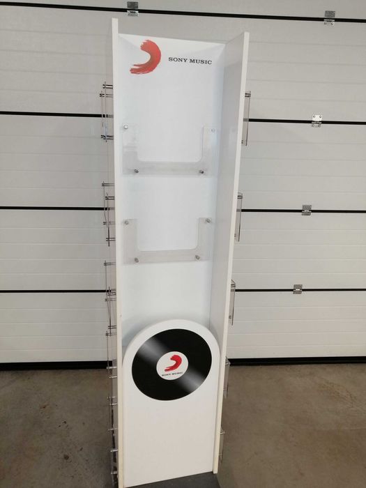Regał ekspozycyjny Sony music na płyty winylowe