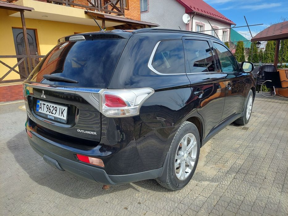 Мітсубіші Оутлендер 3
