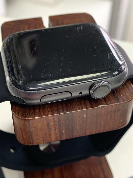 Оригінальні  apple watch series 6 44 mm space gray