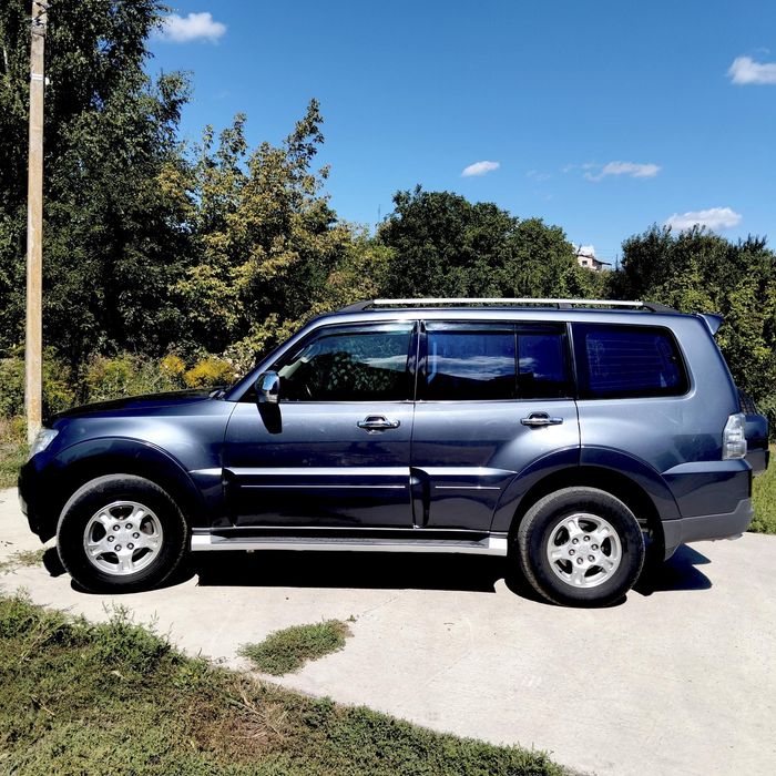 Продам автомобіль Mitsubishi Pagero Wagon