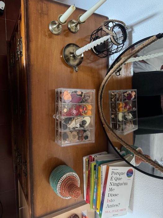 Móvel/ Cómoda estilo antiga