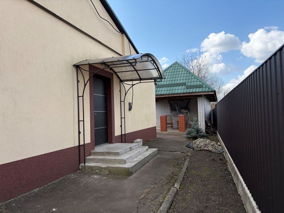 Продається приватний будинок