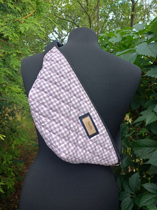 Czarna nerka saszetka bawełniana, ręcznie pikowana, handmade