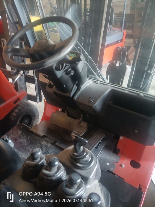 Empilhador Toyota 1.8 toneladas