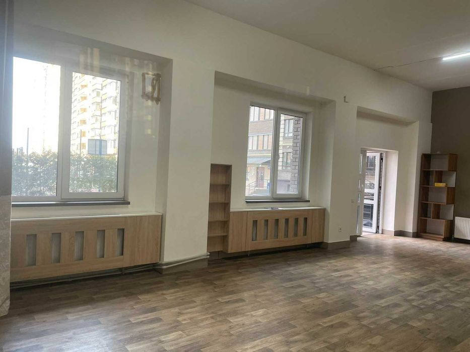 Продаж комерційного приміщення в ЖК «Атлант» Луцьк 66 кв.м