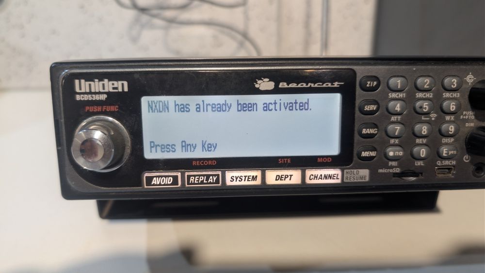 Uniden BCD536HP: Максимальна комплектація (All Keys + ProScan). Стан н