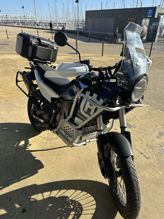 Husqvarna norden 901 Expedition