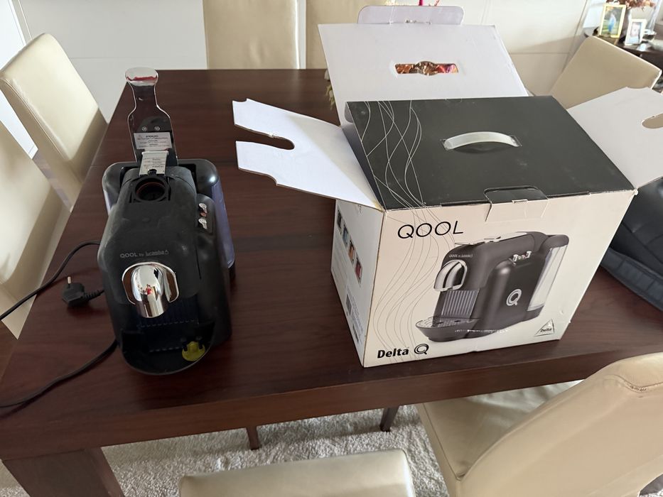 Maquina cafe Qool - Delta (na caixa)