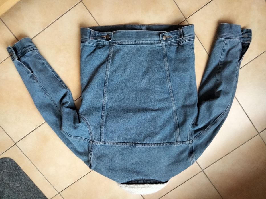 Sprzedam męską bluzę ocieplaną kożuszkiem