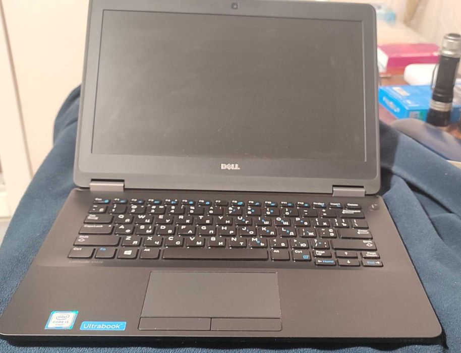 Ноутбук DELL E7270