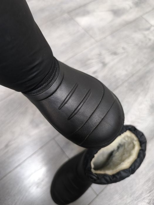 Дитячі зимові чоботи  з піни б/у