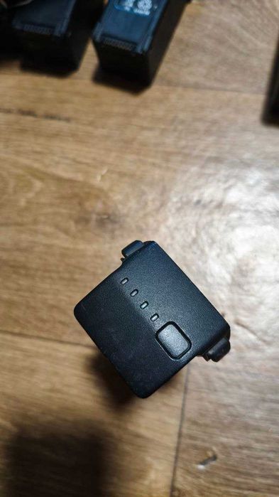 Продам батареї (9 шт.)  від Mavic 3.