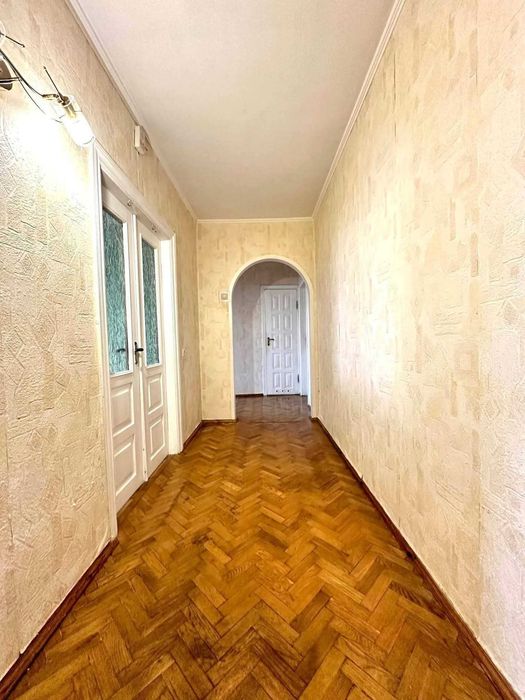 3 кімнатна квартира з ремонтом в Луцьку (33 квартал)