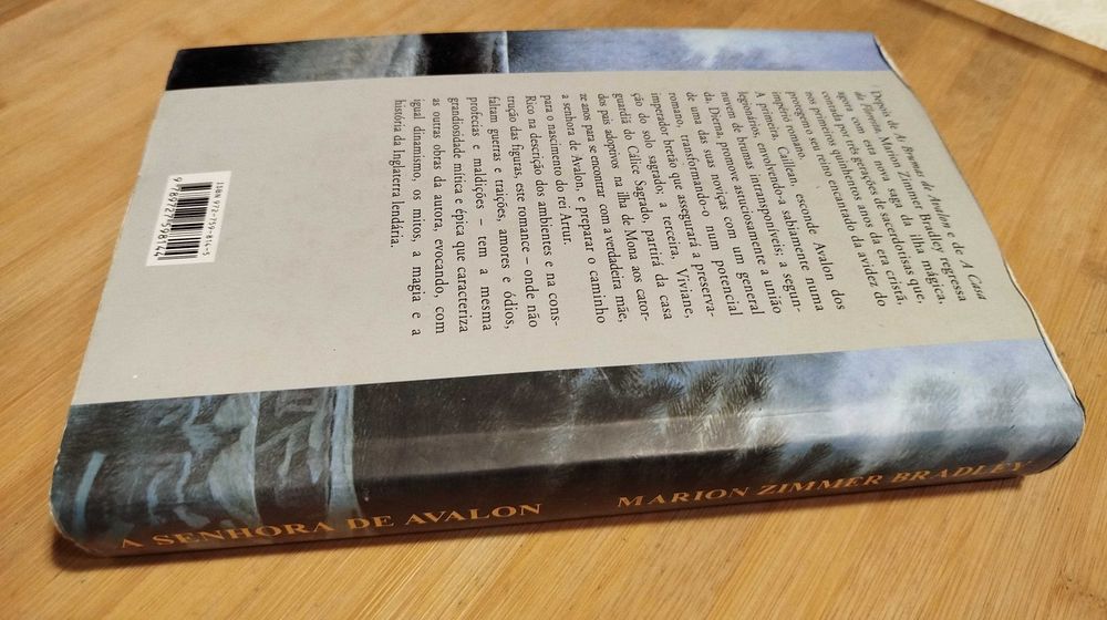 A Senhora de Avalon de Marion Zimmer Bradley