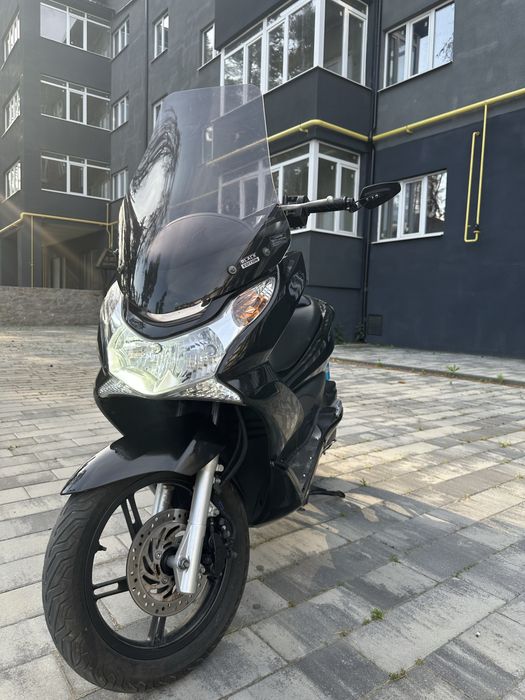 Скутер Honda pcx 125