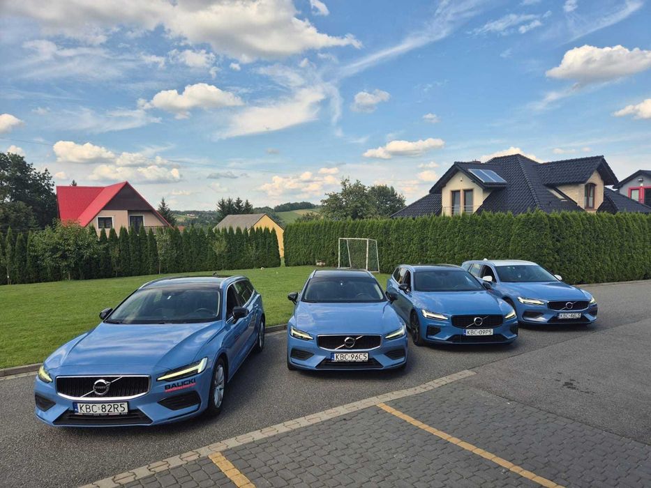Wypożyczalnia wynajem samochodów aut osobowych 5 9 osobowe busy
