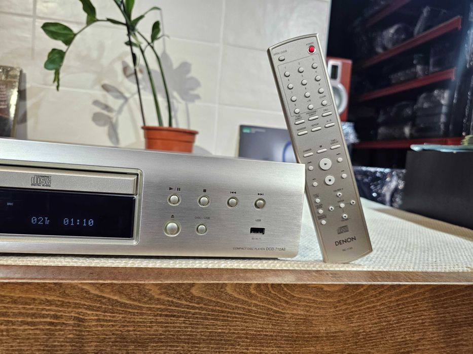 CD-програвач Denon DCD-710AE 24-бітний/192 кГц ЦАП + пульт