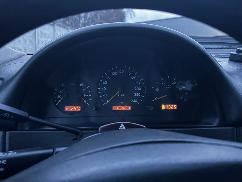 Mercedes-Benz ML270 2003