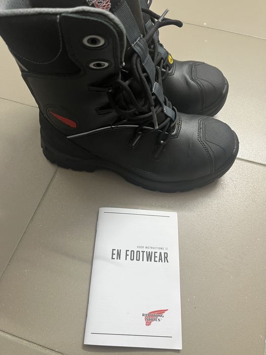 Red Wing 3207 Petoking Safey Boots Black 100%