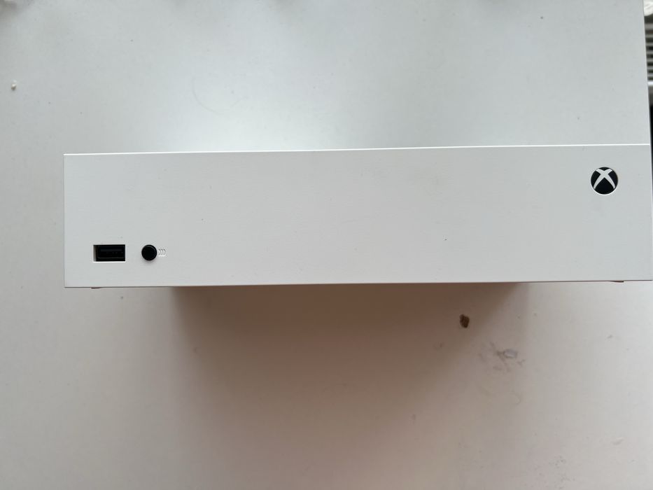 Xbox siries s w bardzo dobrym stanie