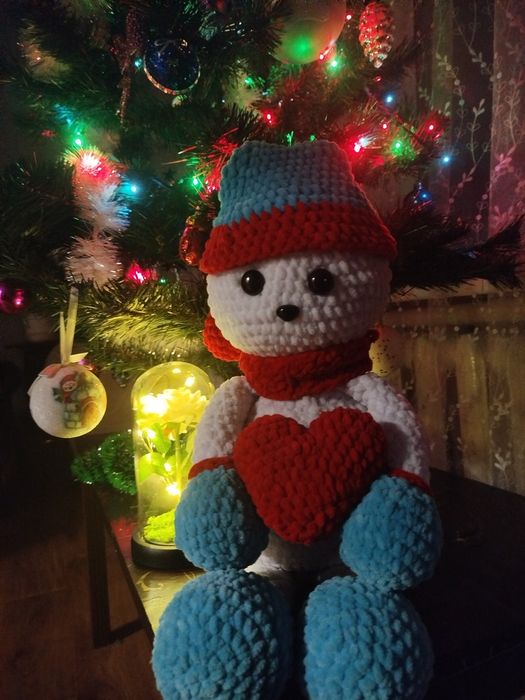 В'язаний сніговичок