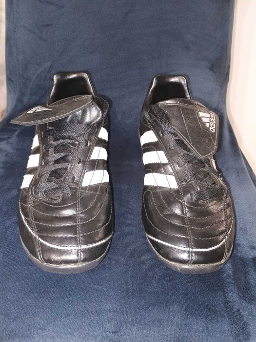 Korki Adidas Puntero 38