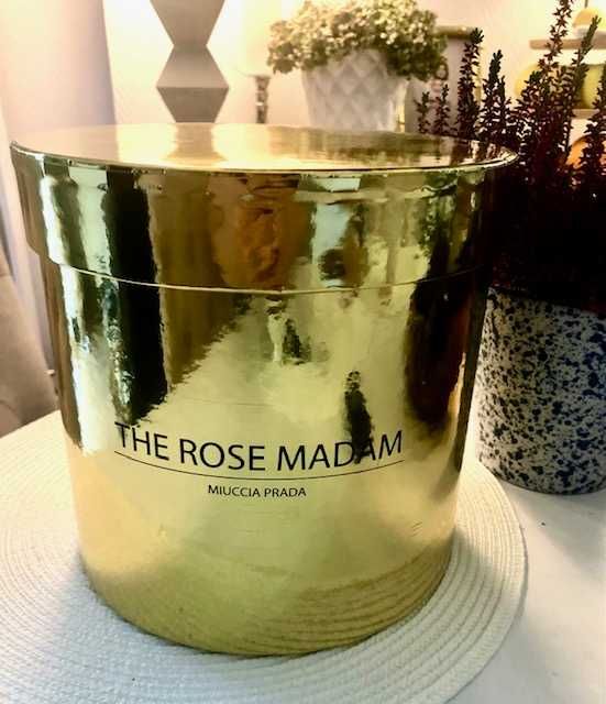 Pudełko Miuccia PRADA na kwiaty  akcesoria Glamour  Ślub piękne Okazja