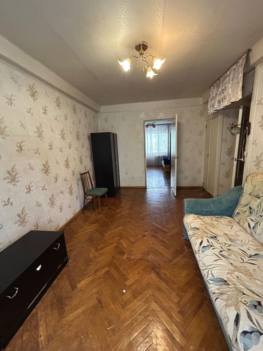 Продаж 2-кімн квартири (Дарницька площа, метро Дарниця)