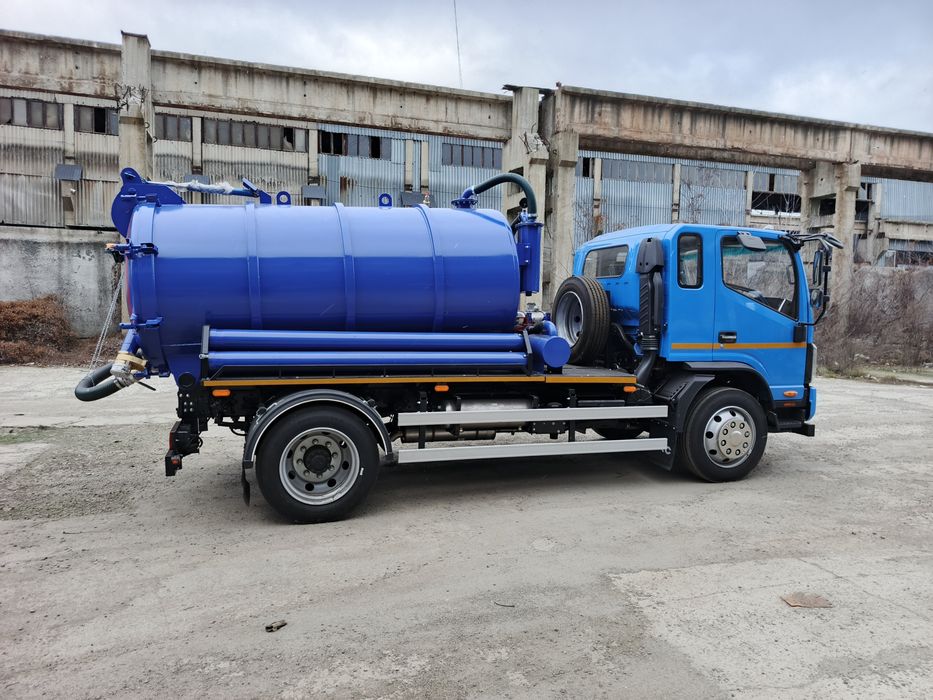 Вакумний автомобіль,асенізатор,мулосос,вакумний