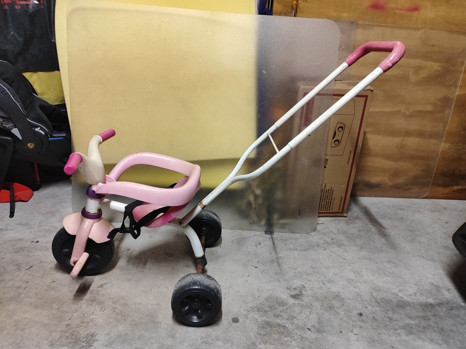 Triciclo com apoio para pai