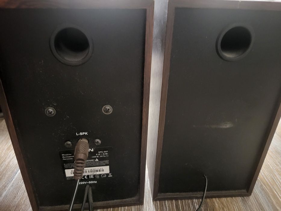 Акустична стистема Sven SPS-607
Все працює,гарний