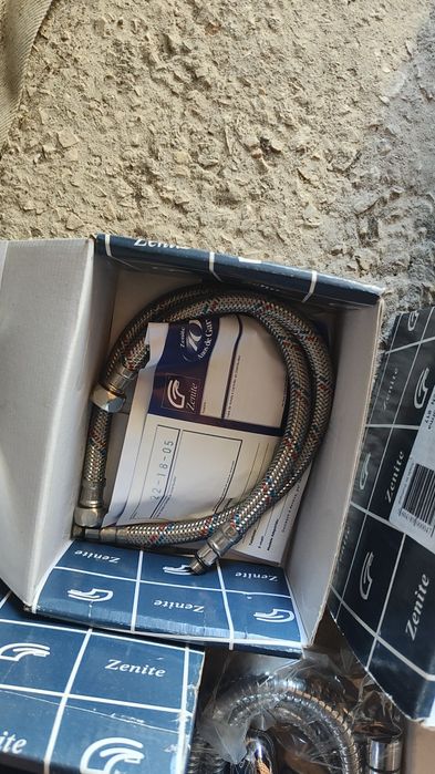 Misturadora de banheira e torneira de lavatório novos