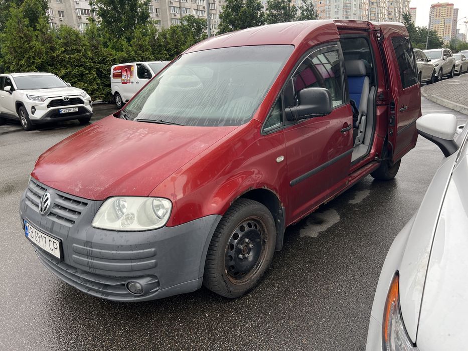 Продам дуже економний Vw caddy оригінальний пассажир  life 1.4 газ/бенз 2005р.