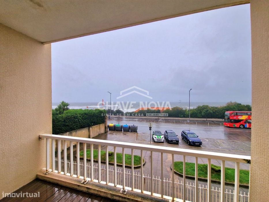 T3 Recuperado c/ Lugar de Garagem na Foz do Douro