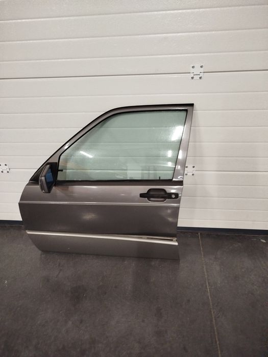 Porta Frente Esquerda Mercedes 190 W201