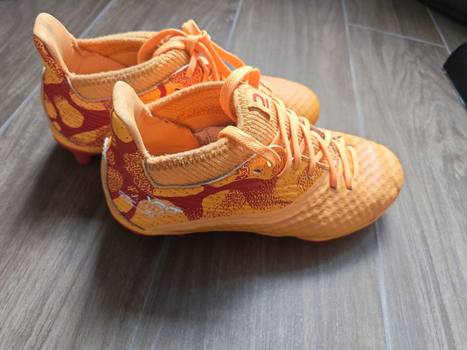 Buty korki rozmiar 34