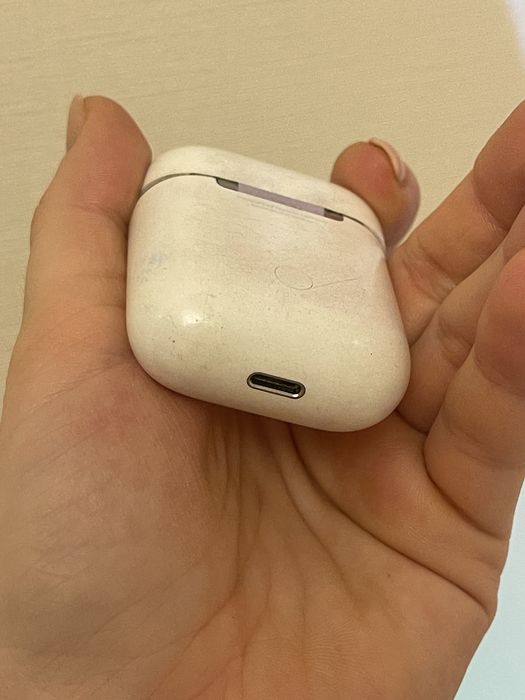 AirPods вживані прекрасний звук