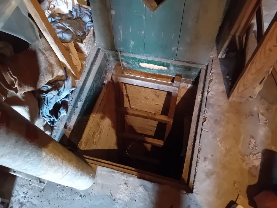 Гараж в самом центре. Площадь.