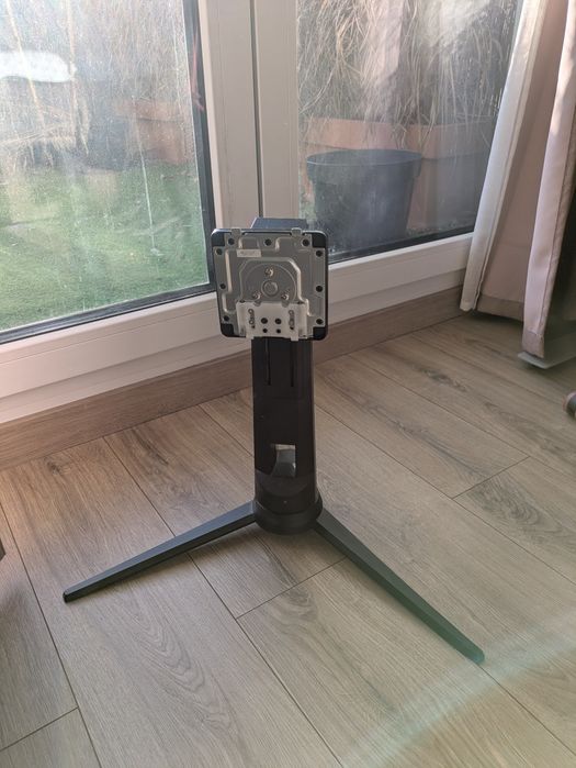 Podstawka pod monitor Vesa 100x100