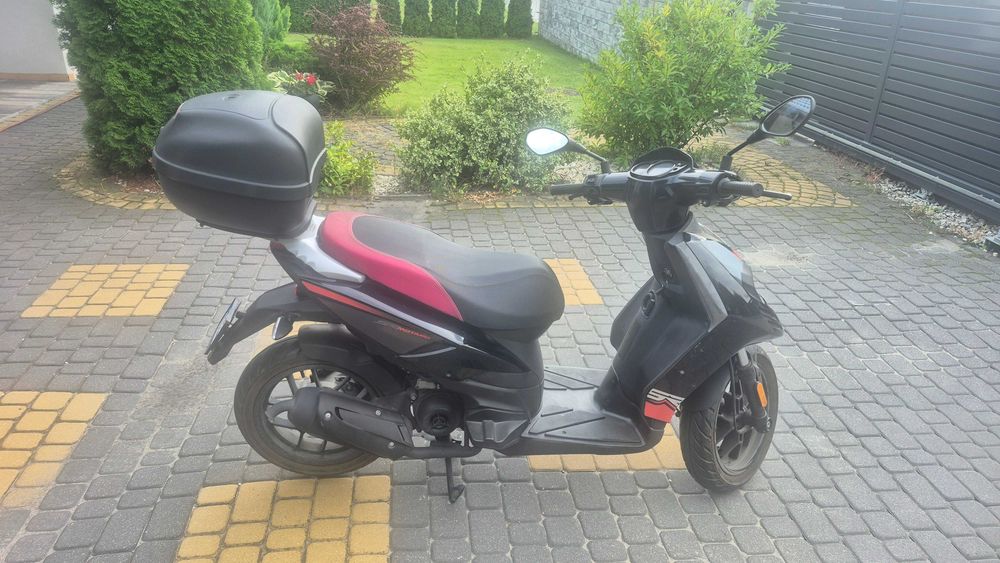 Aprilia sr 50 motaro