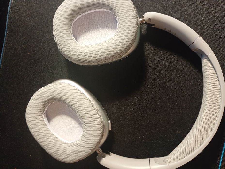 Słuchawki bezprzewodowe na Bluetooth i USB