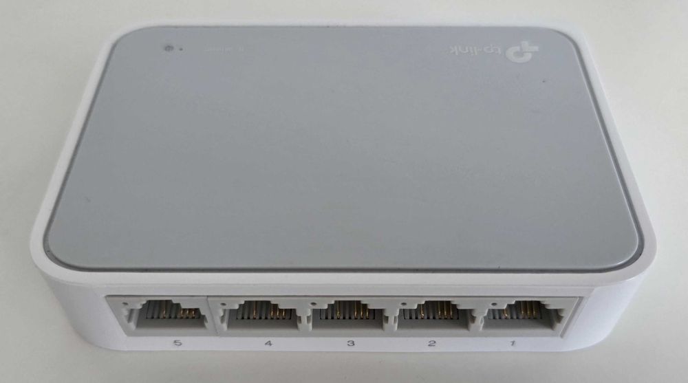 Switch TP-LINK TL-SF1005D (5 Portas Fast Ethernet - 100 Mbps)