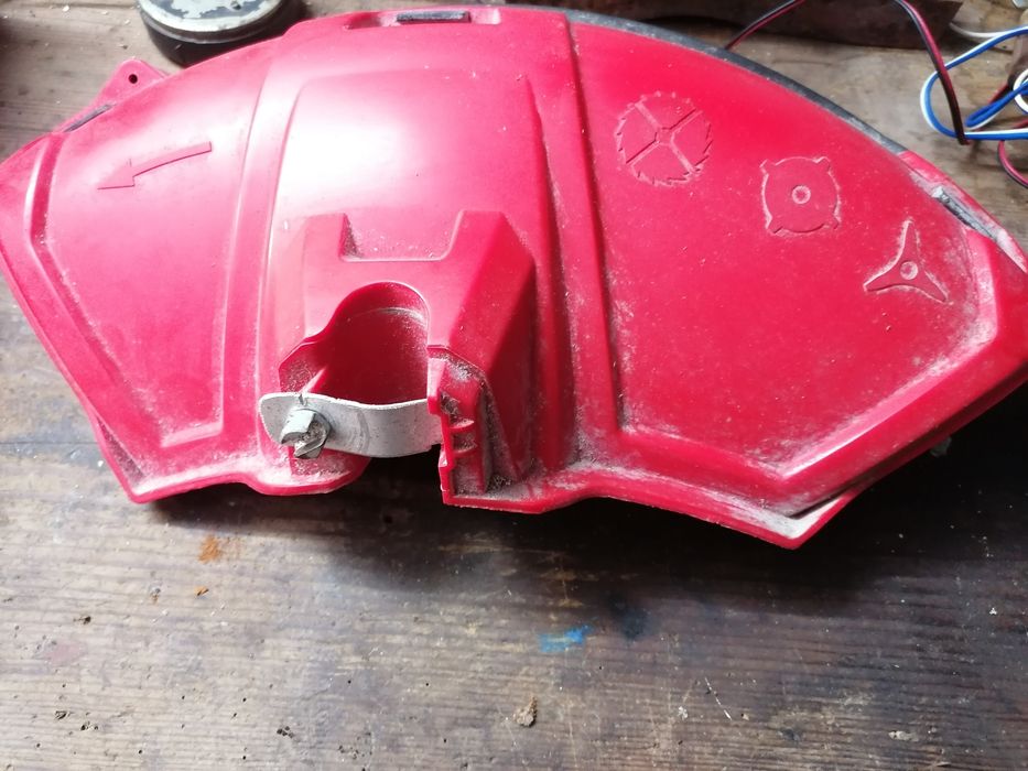 Protecção de roçadora impecável