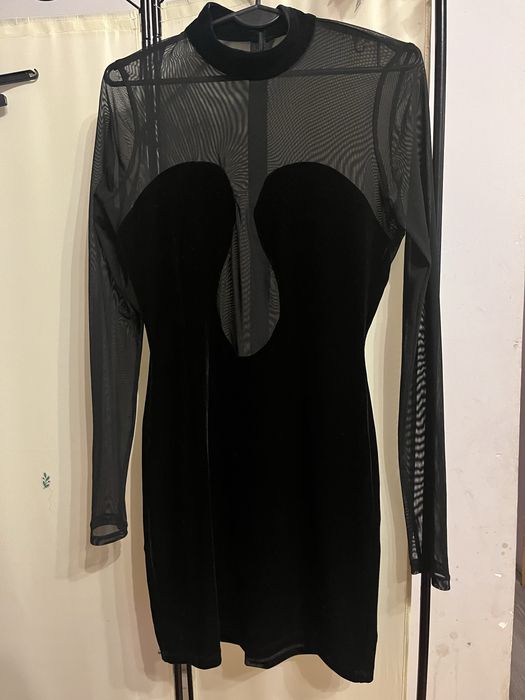 Sukienka mała czarna welurowa