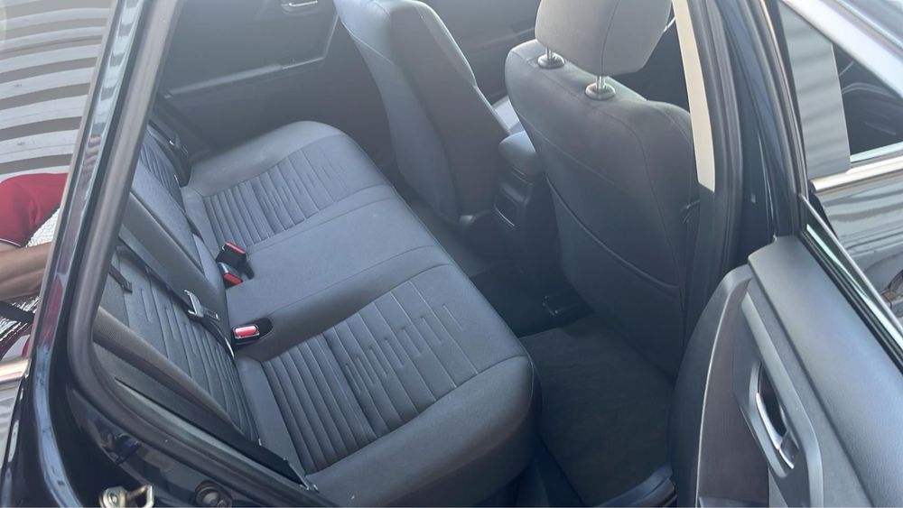 Toyota Auris Touring Sports 1.8 HSD Comfort + P. Sport