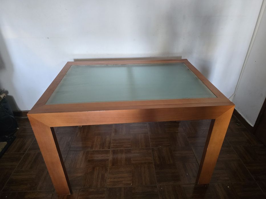 Mesa de jantar -madeira maciça