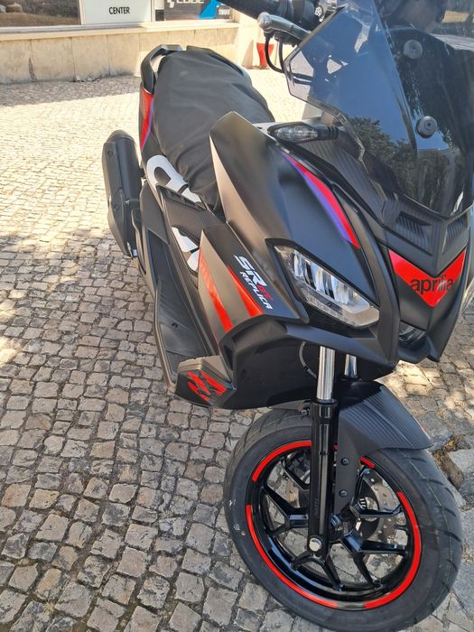 Scooter Aprilia Sr GT 125 Replica