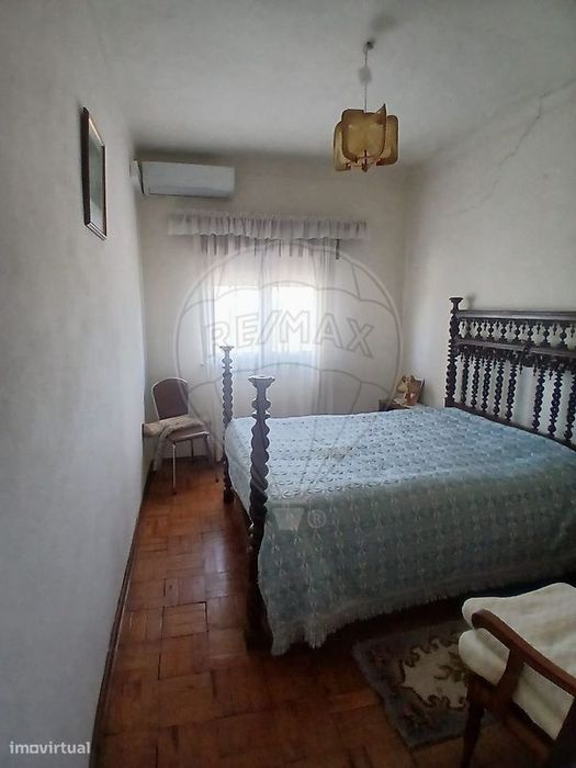 Moradia T4 para venda